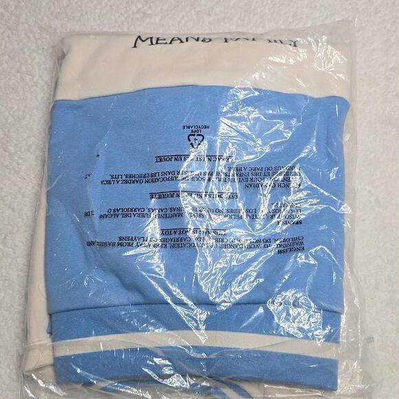 618 NWT Disney Lilo & Stitch Ohana Means Family Crewneck Size Medium - Picture 4 of 8